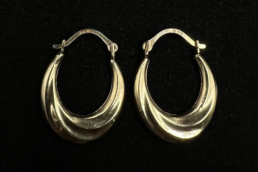10K Hollow Yellow Gold Hoop Earrings | .7g | .62” Wide x 2.2MM Thick | Hinged |