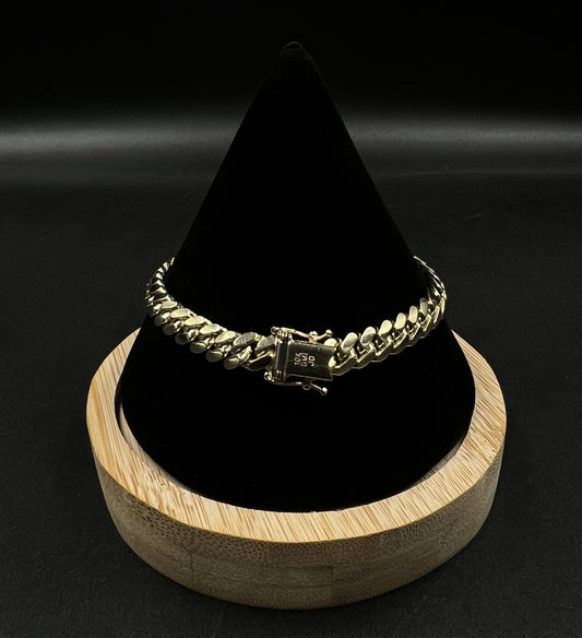7.75” 10K Solid Yellow Gold Miami Cuban Bracelet | 27.57g | 6.8mm | Box Clasp |