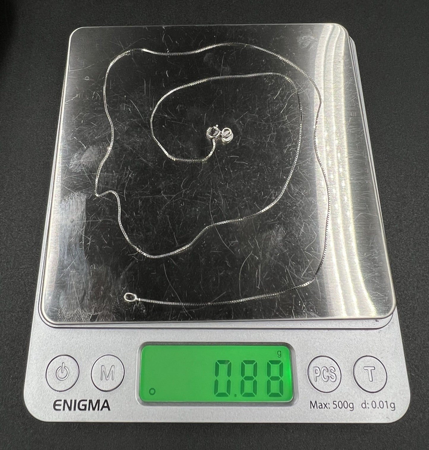 18.25” 14K Hollow White Gold Box Chain | .88g | .6MM | F | Lobster Clasp