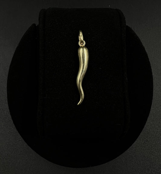 .22” x 1.18” 14K Hollow Yellow Gold Italian Horn Pendant | 1.12g | Italy |
