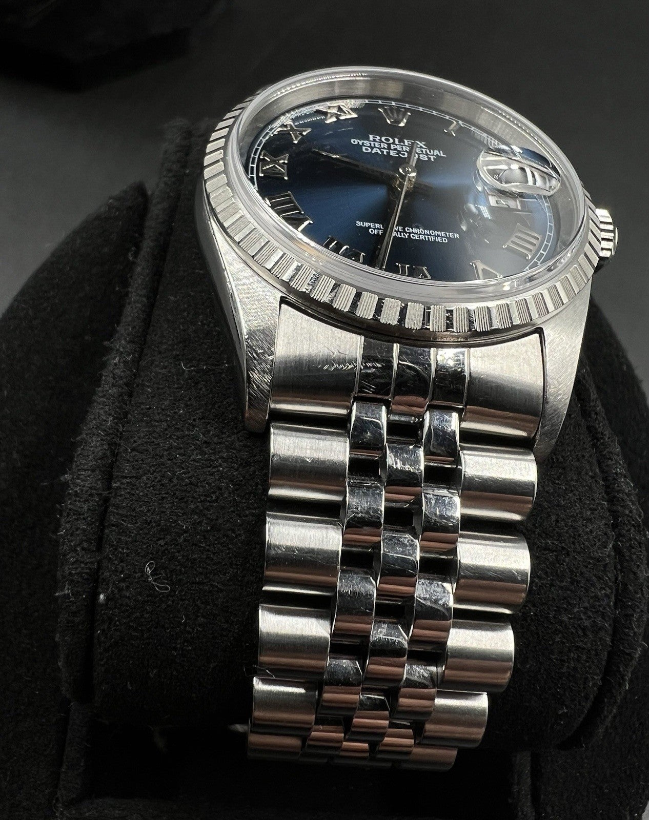 Rolex Datejust 36 16220 Blue Roman Dial Engine Turned Bezel Jubilee Watch 1999