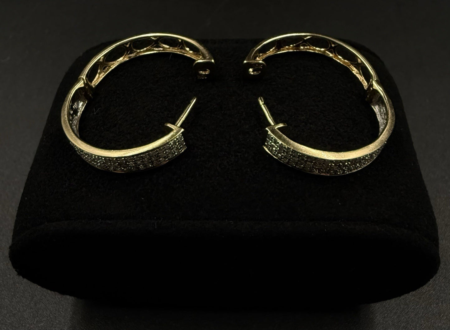 0.92” 10k Solid Yellow Gold Natural Diamond Hoop Earrings 4g | 4.4mm i-Clarity