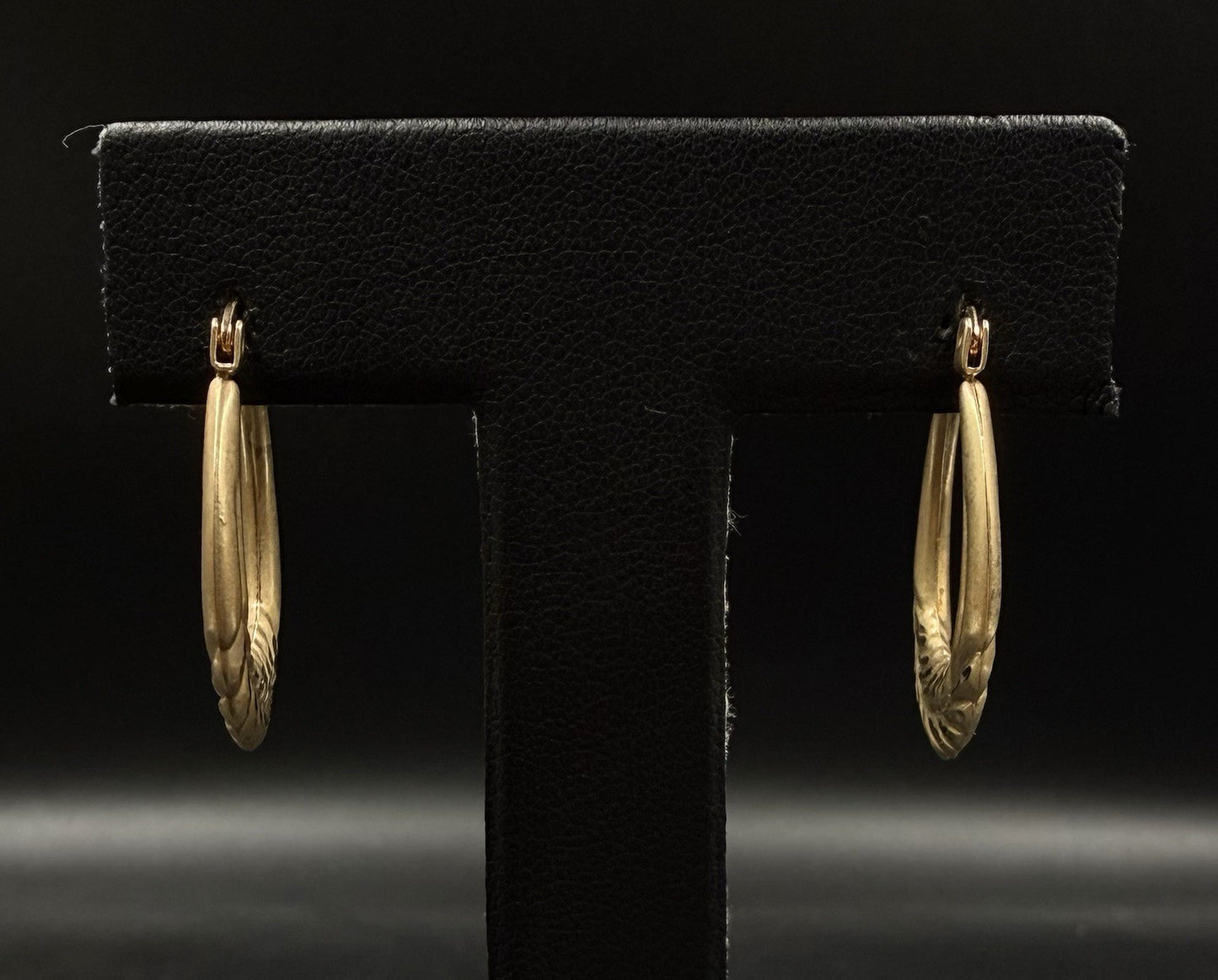 .81” 10K Hollow Yellow Gold Diamond Cut Hoop Earrings | 1.48g | 2.3mm Thick |