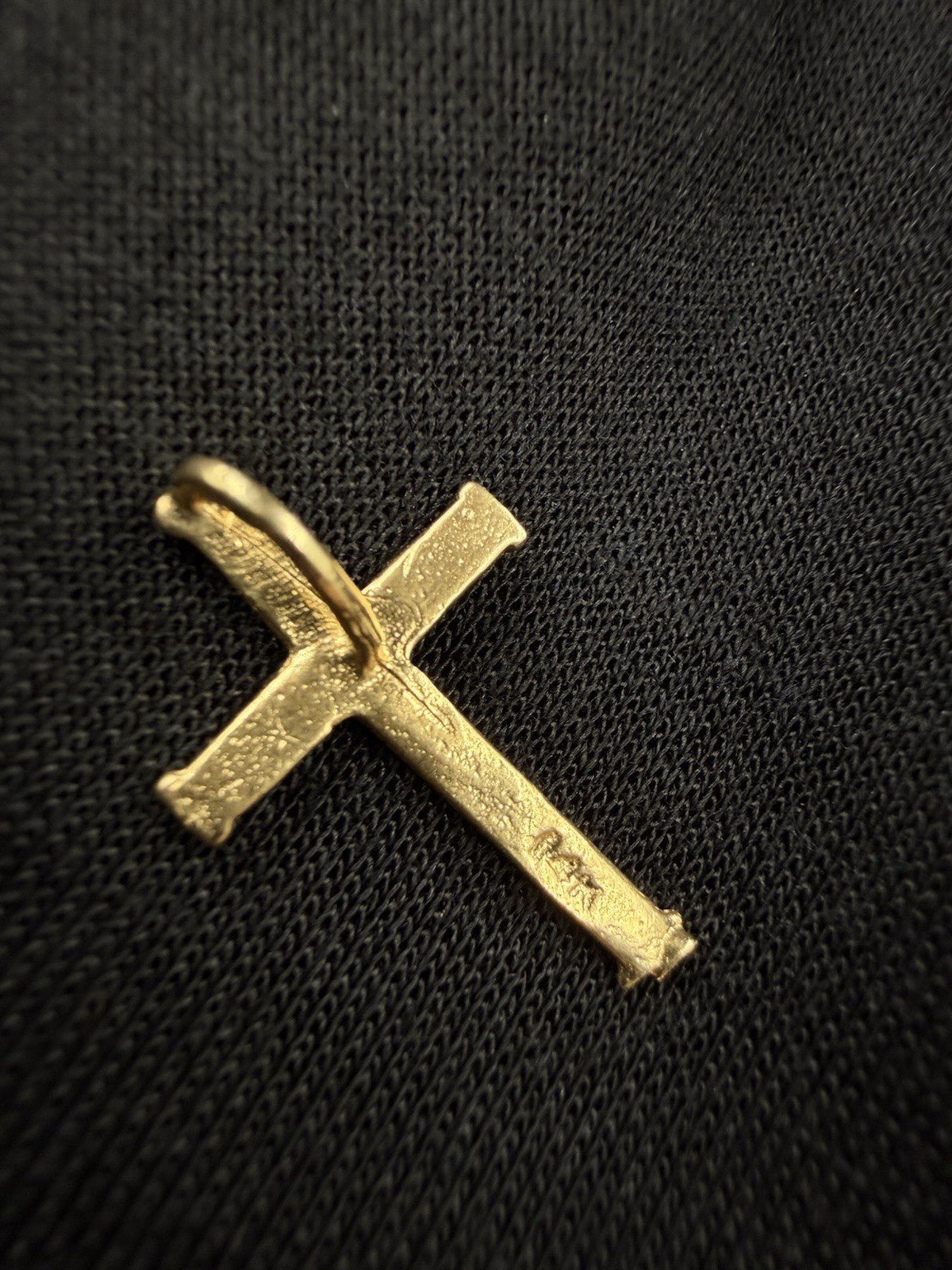 .46” 14K Solid Yellow Gold Diamond-Cut Cross Pendant | .55g | 2mm x 3.5mm Bail