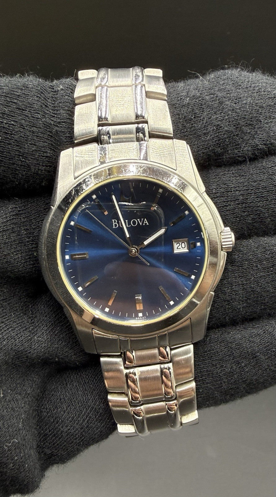 Bulova 38MM Men’s Classic Blue Sunburst Dial Stainless Steel Date Watch C860882
