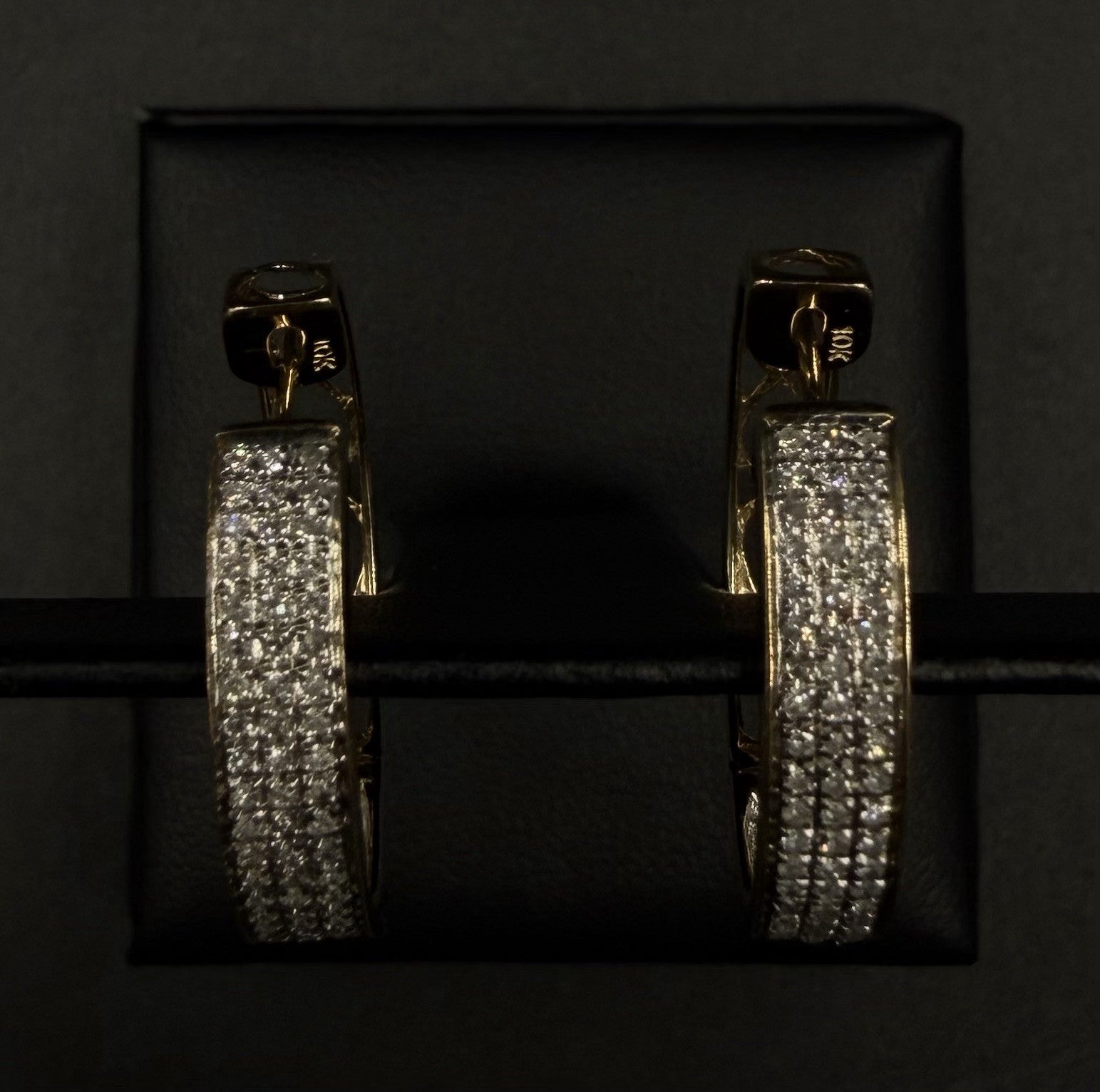 0.92” 10k Solid Yellow Gold Natural Diamond Hoop Earrings 4g | 4.4mm i-Clarity