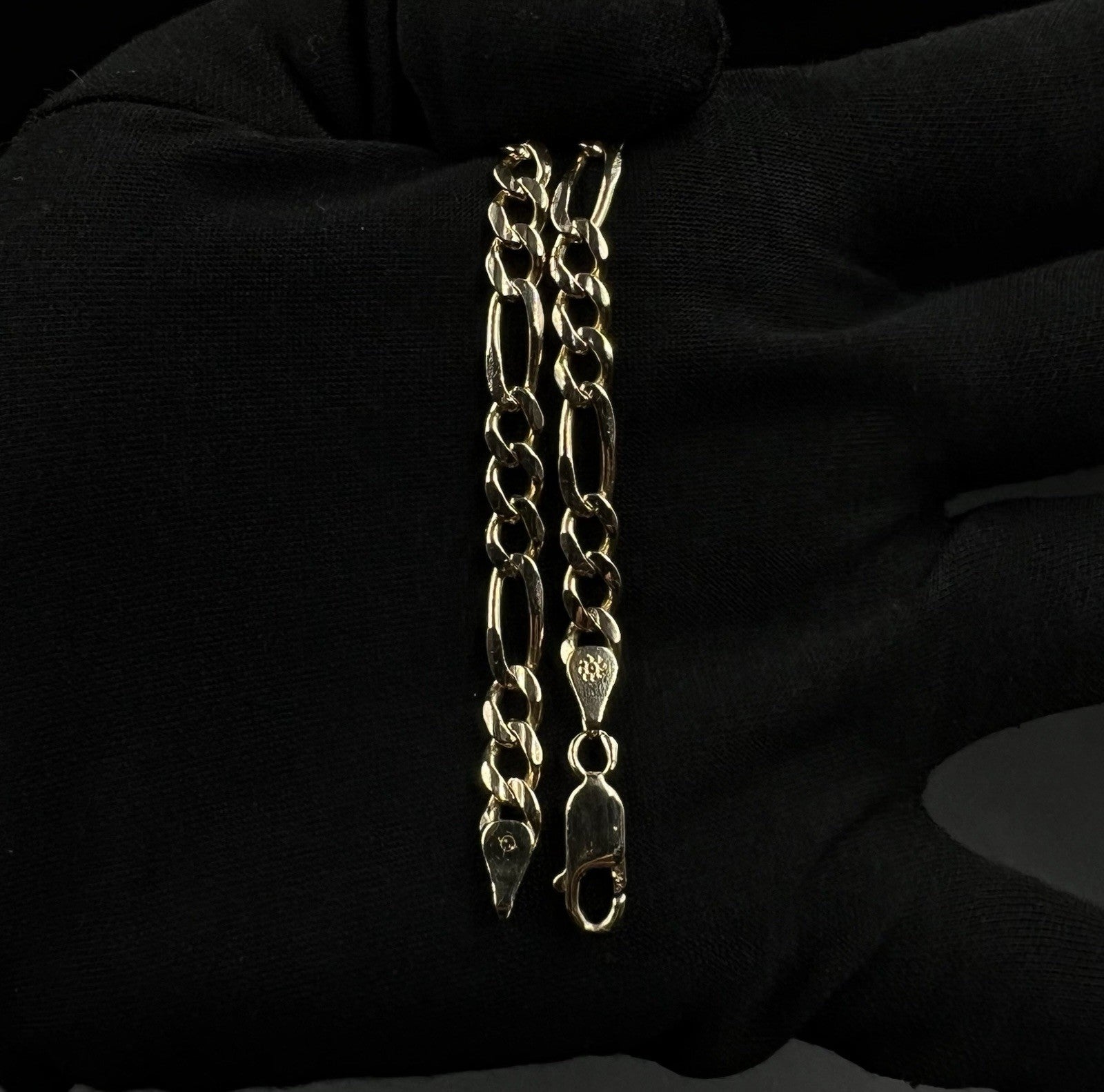 8.5” 14K Solid Yellow Gold Figaro Bracelet | 11.67g | 5.6mm | Italy | Lobster |