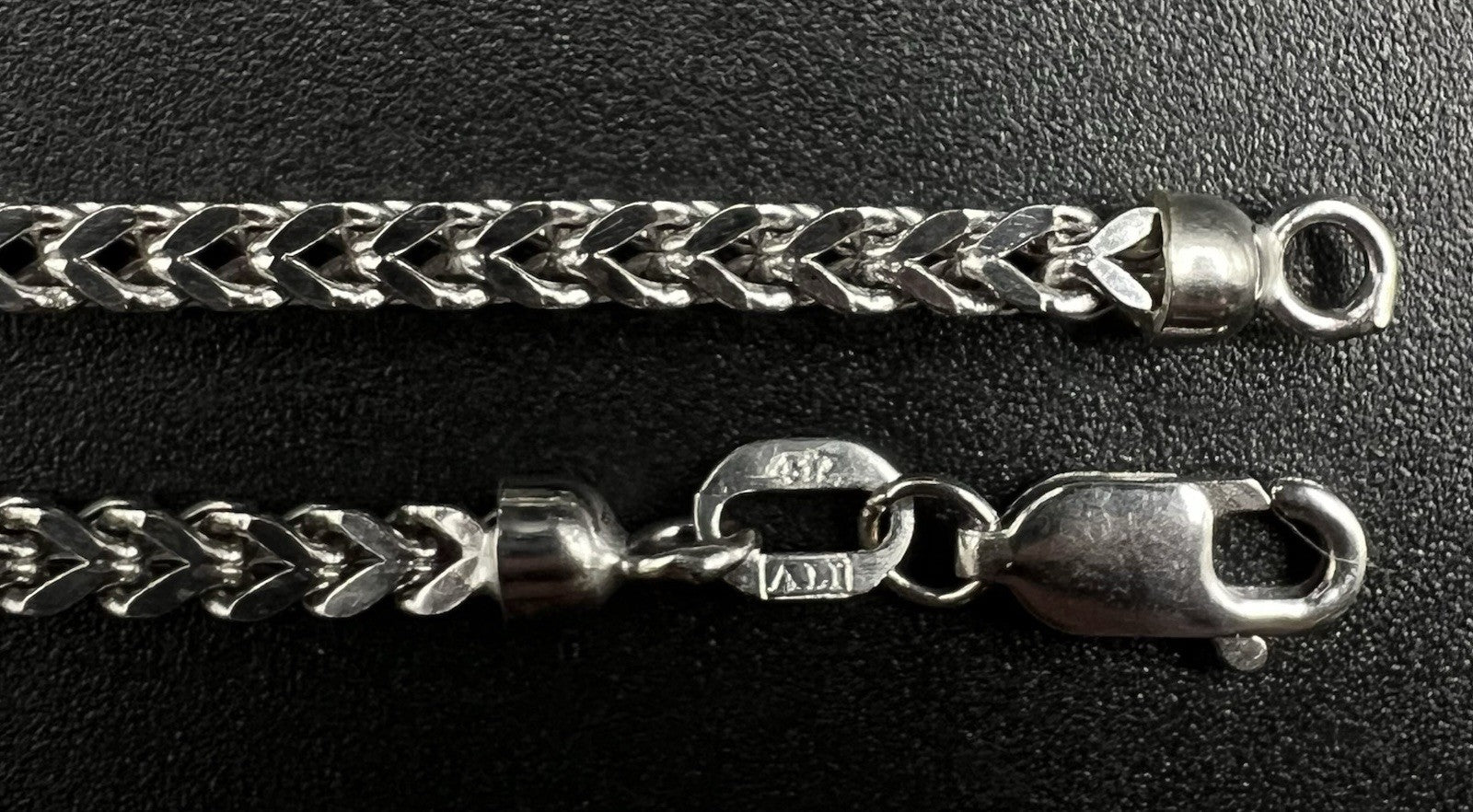 25” 10K Hollow White Gold Diamond Cut Franco Box Chain | 11.14g | 2.6MM | ALI |
