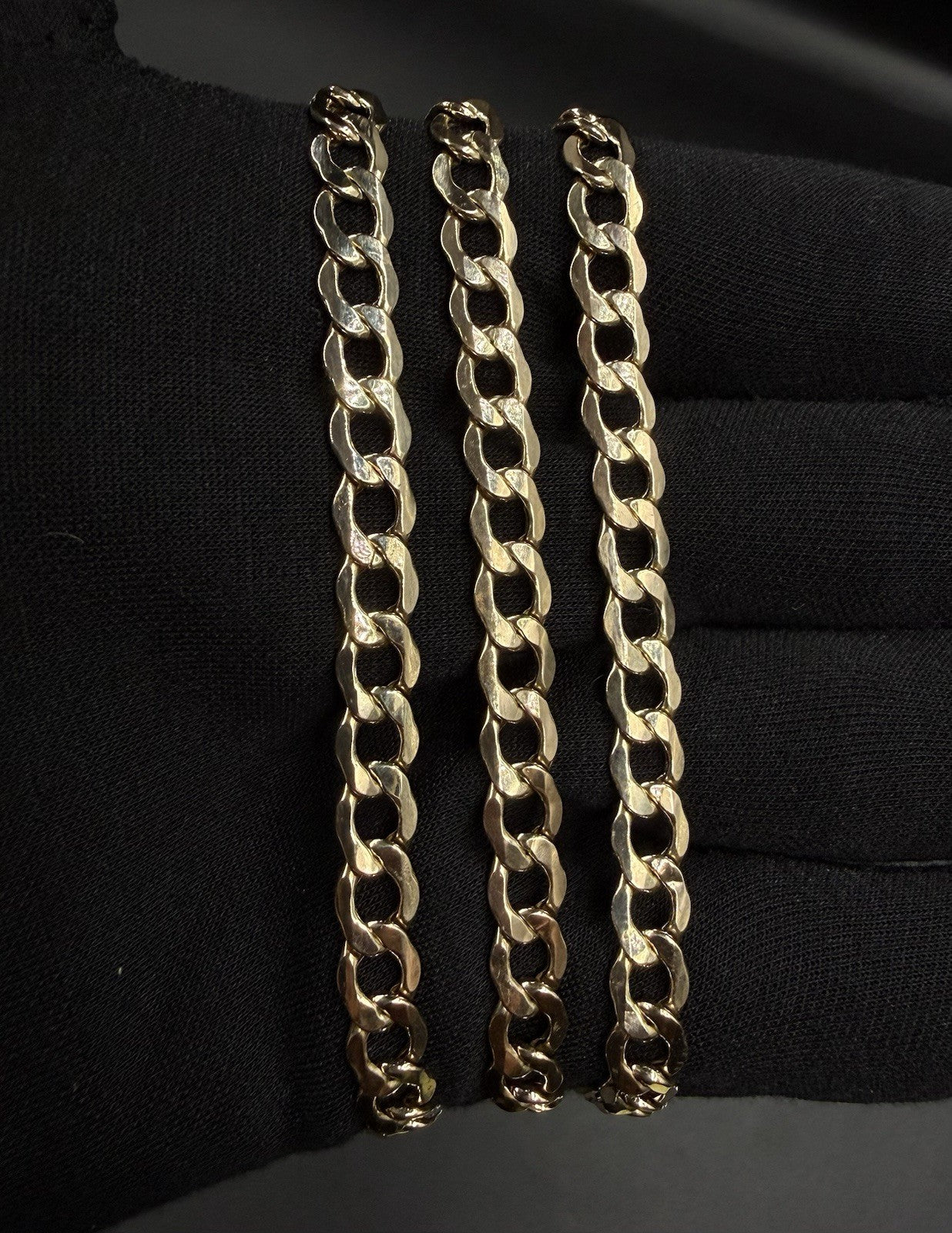 26” 10k Hollow Yellow Gold Diamond Cut Cuban Chain || 12.31g || 6.7mm ||