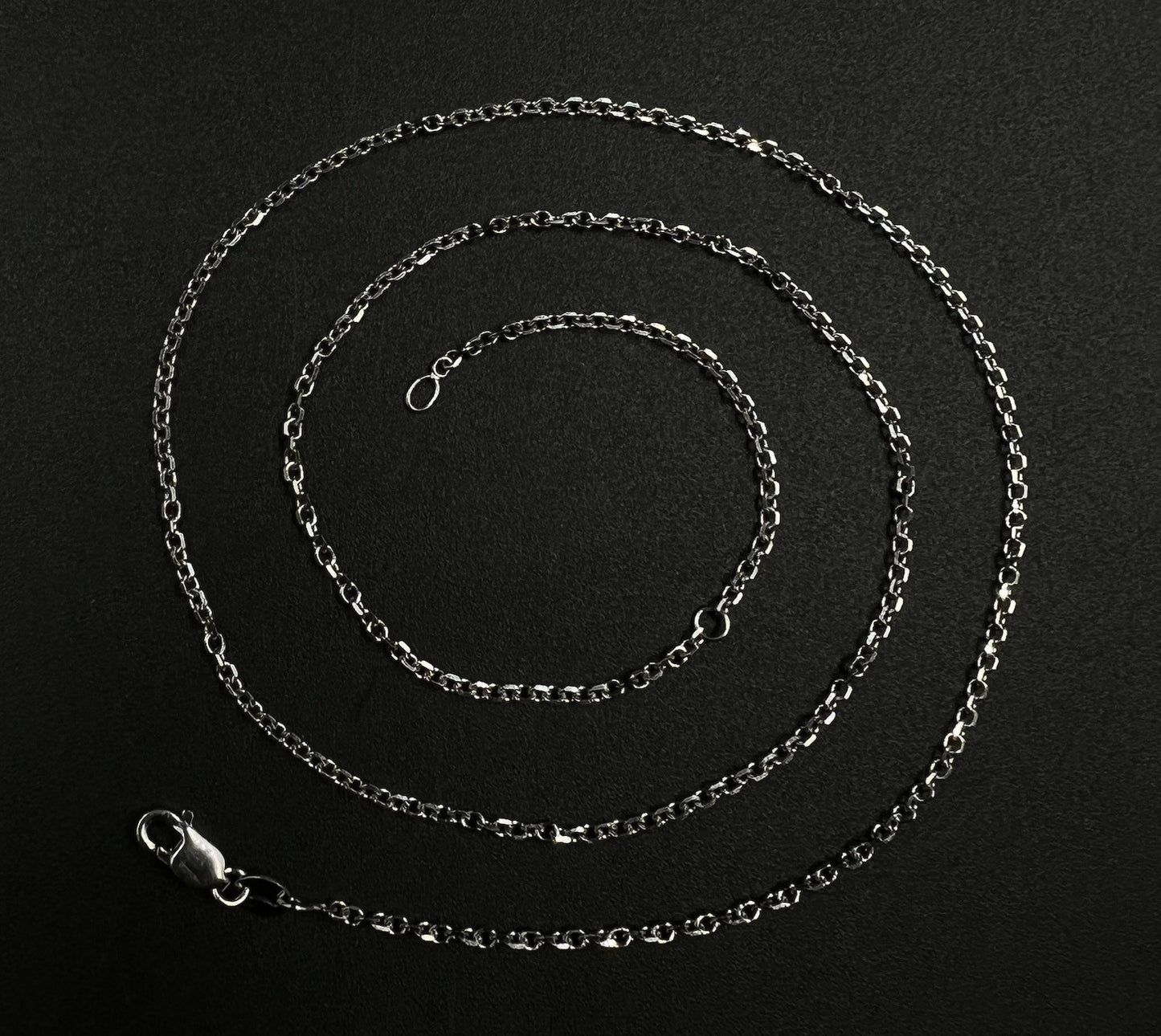 16-18” Adjustable 14K Semi-Solid White Gold Cable Chain | 2.66g | 1.4MM Lobster