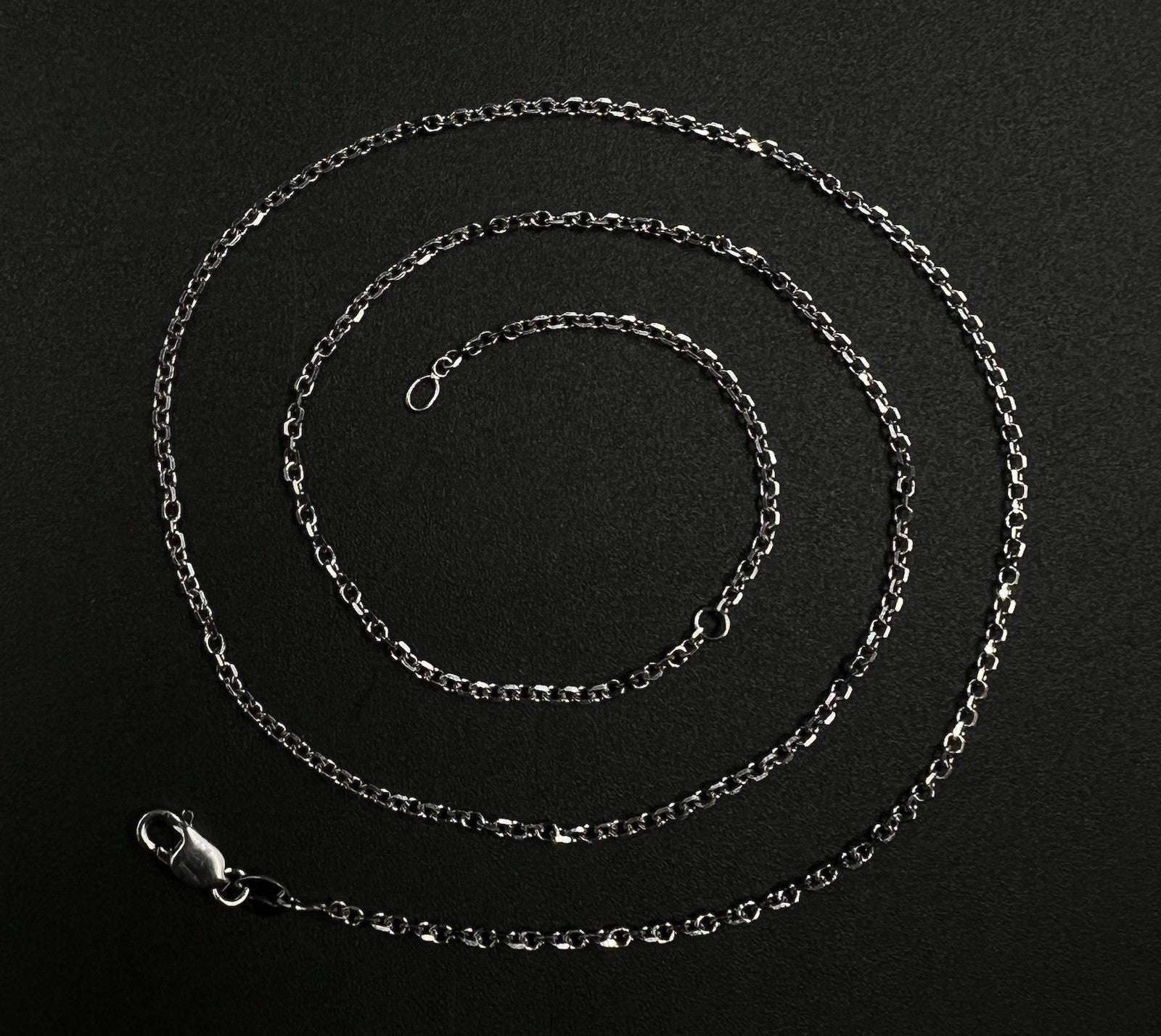 16-18” Adjustable 14K Semi-Solid White Gold Cable Chain | 2.66g | 1.4MM Lobster