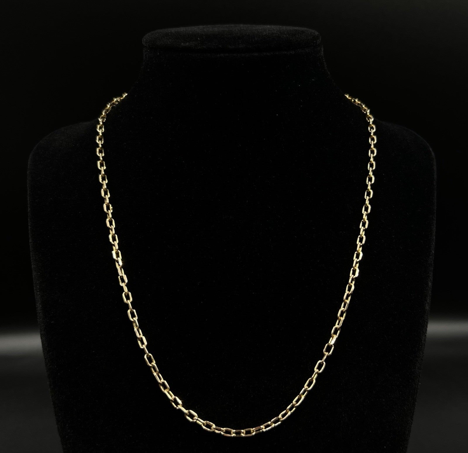 17.5” 14K Hollow Yellow Gold Cable Chain | 4.16g | 2.9mm | Lobster Clasp |