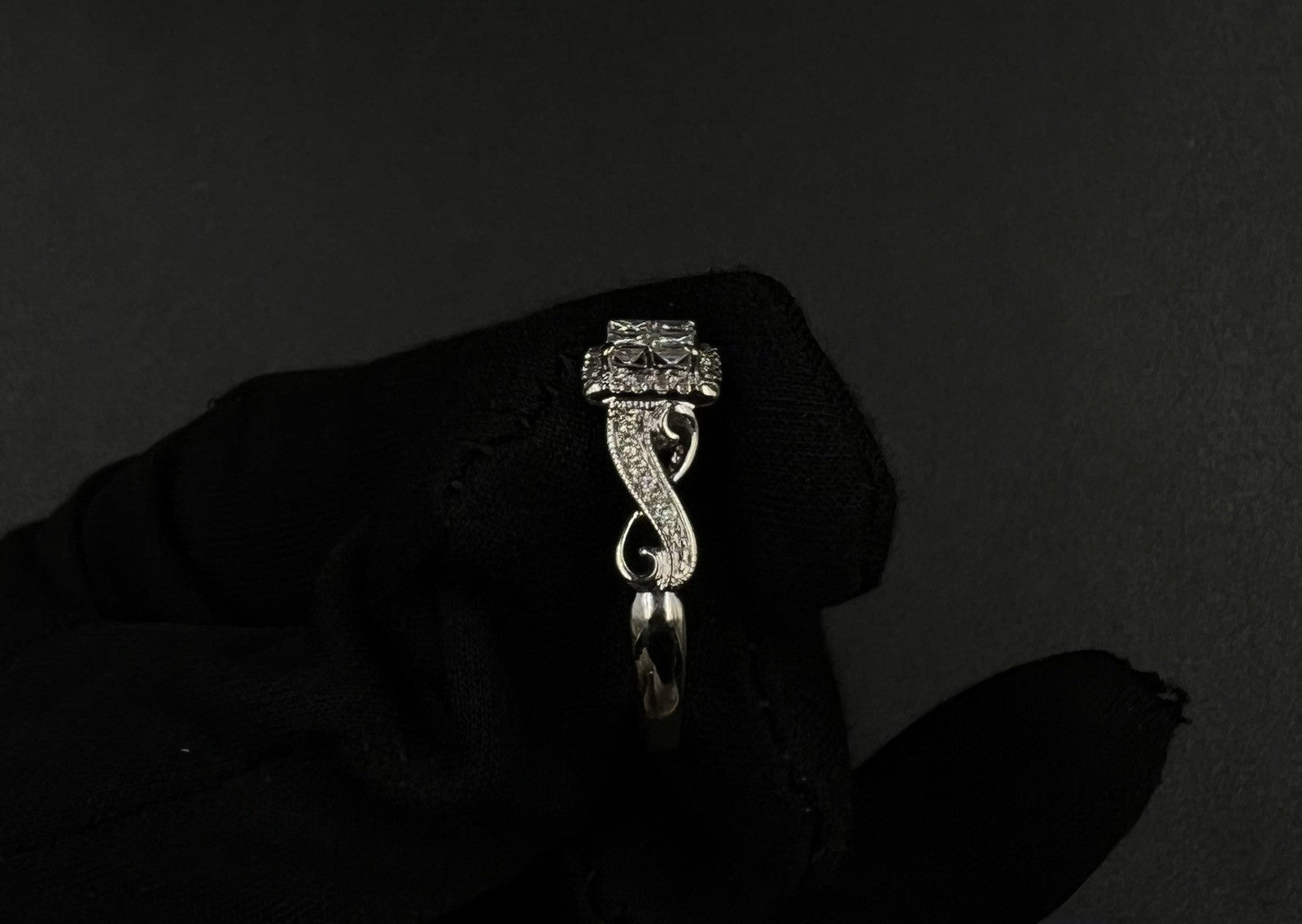 14K Solid White Gold Square Halo Natural Diamond Ring | Size 8 | ~1 ct | 5.76g |