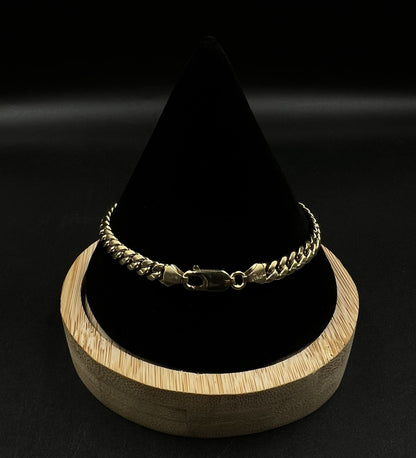 8” 14K Hollow Yellow Gold Miami Cuban Bracelet | 7.64g | 5.3mm | Italy | Lobster