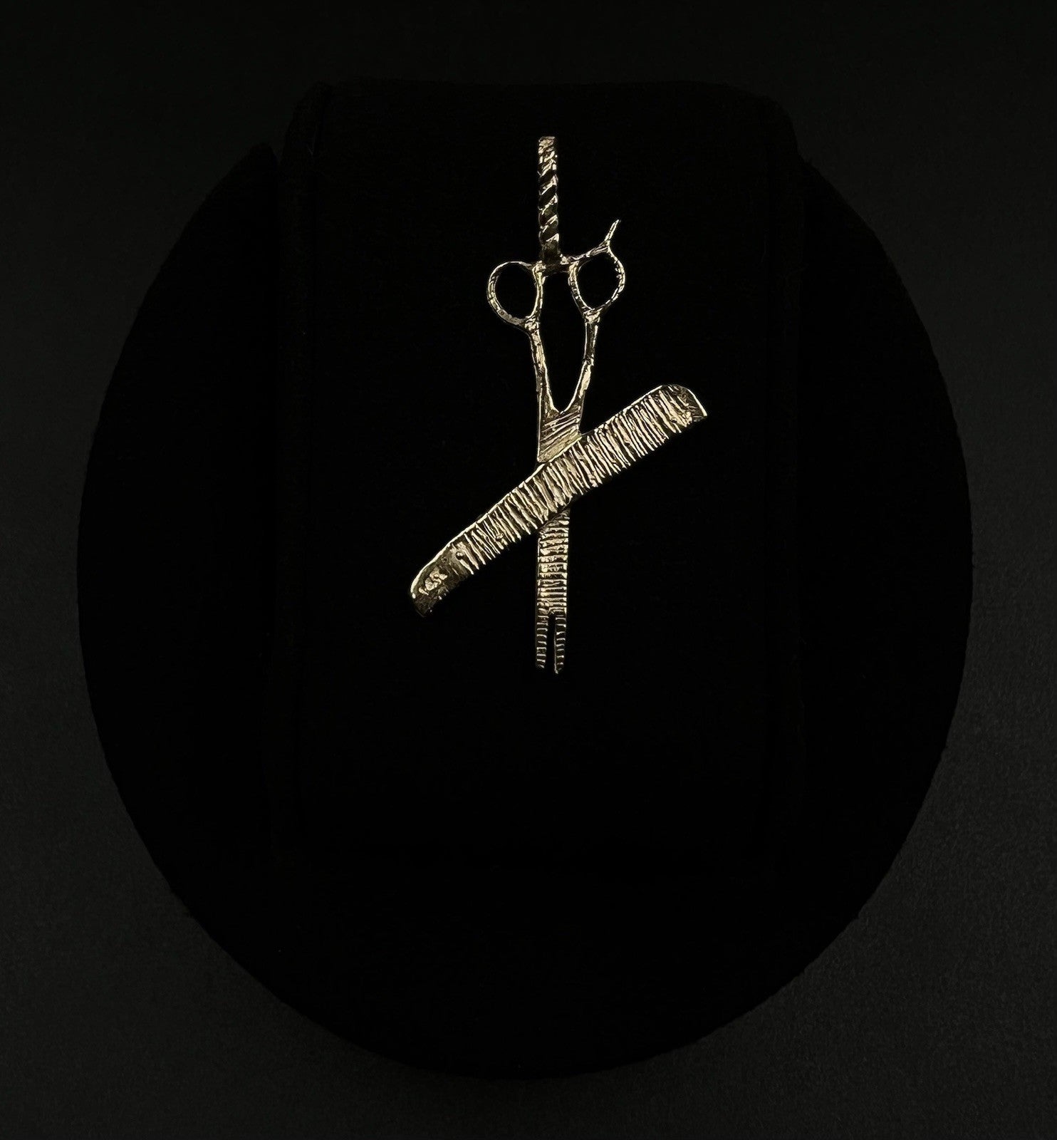 .94” x 1.68” 14K Solid Yellow Gold Barber Pendant  2.51g | 3.5 x 5mm Bail |