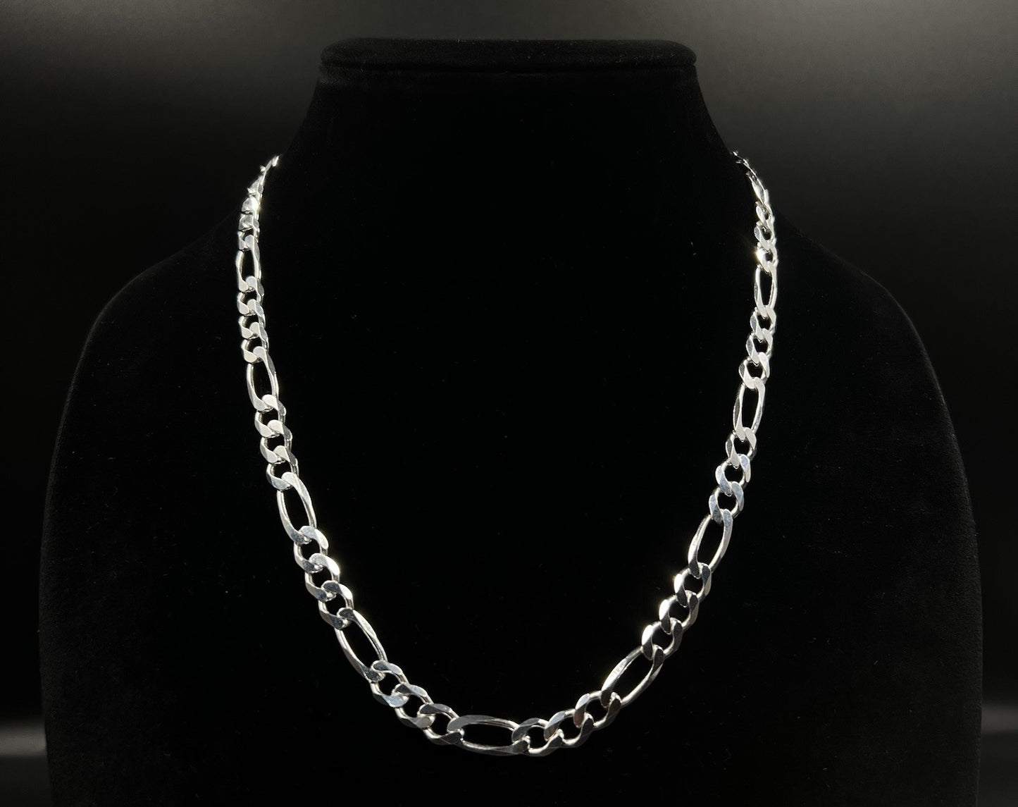 20” 925 Solid Sterling Silver Diamond Cut Figaro Chain 32.1g | 7.4MM | Italy |