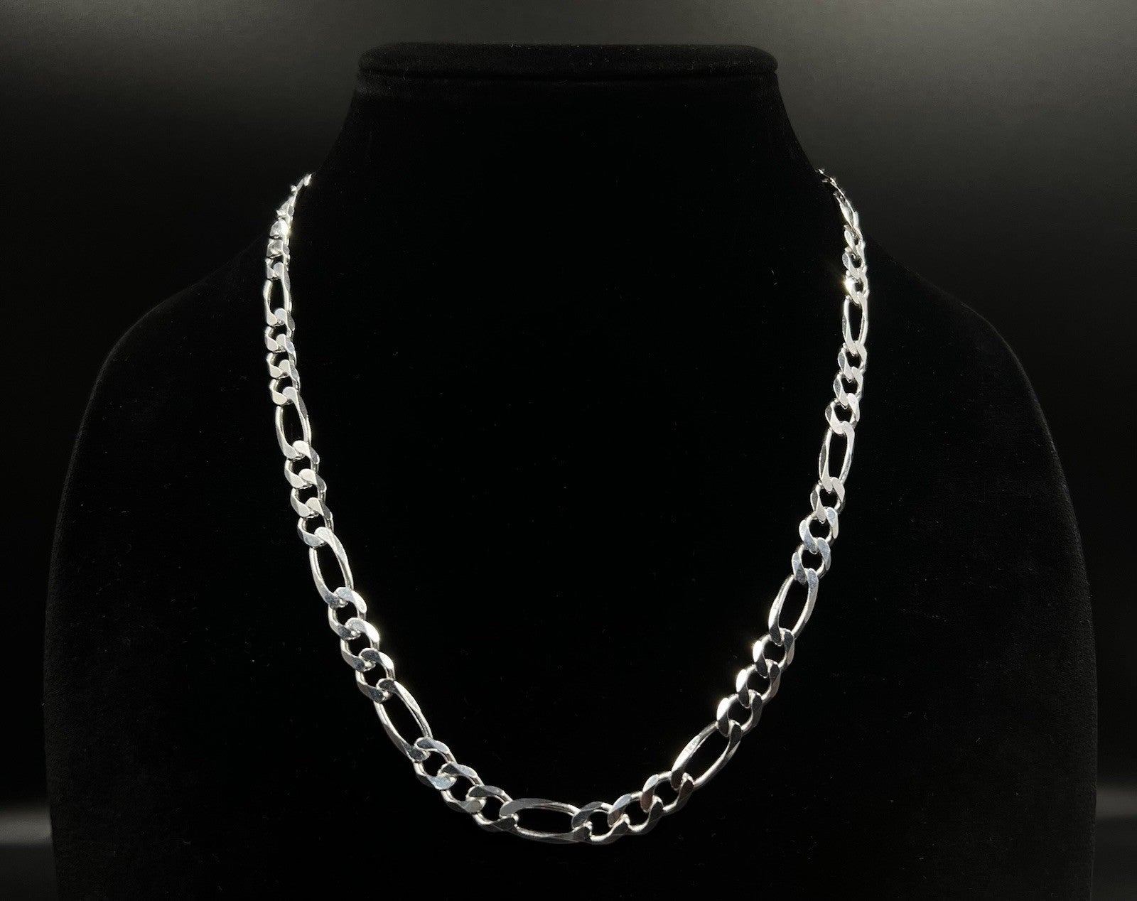 20” 925 Solid Sterling Silver Diamond Cut Figaro Chain 32.1g | 7.4MM | Italy |