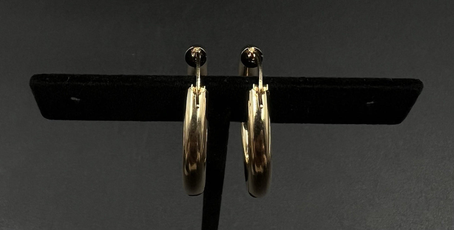 14K Hollow Yellow Gold Hoop Earrings | 2.11g | 1.06” Wide x .15” Thick | Hinged