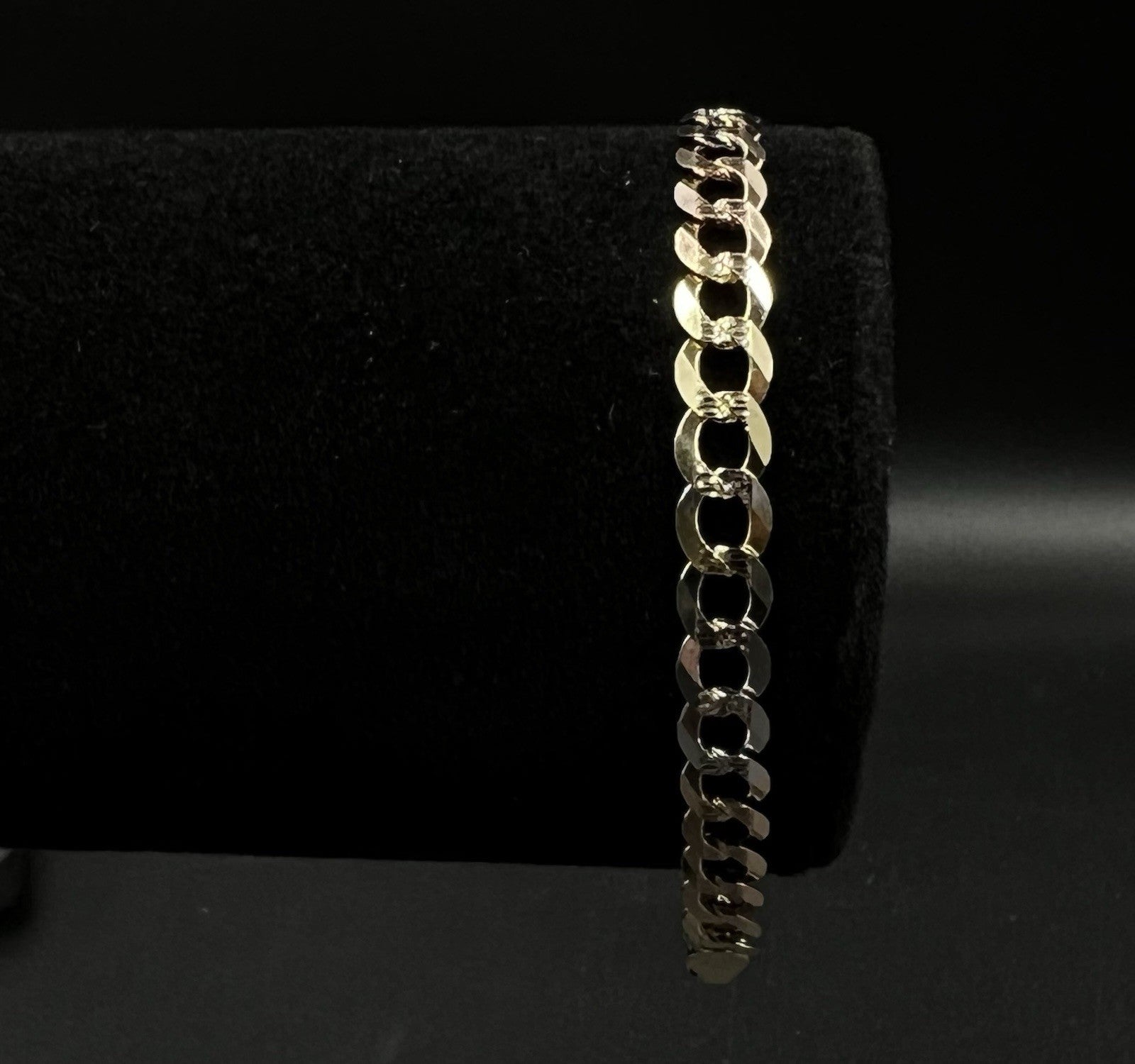 7.25” 14K Semi-Solid Tri-Tone Gold Diamond Cut Curb Bracelet | 6.36g | 5.6MM |