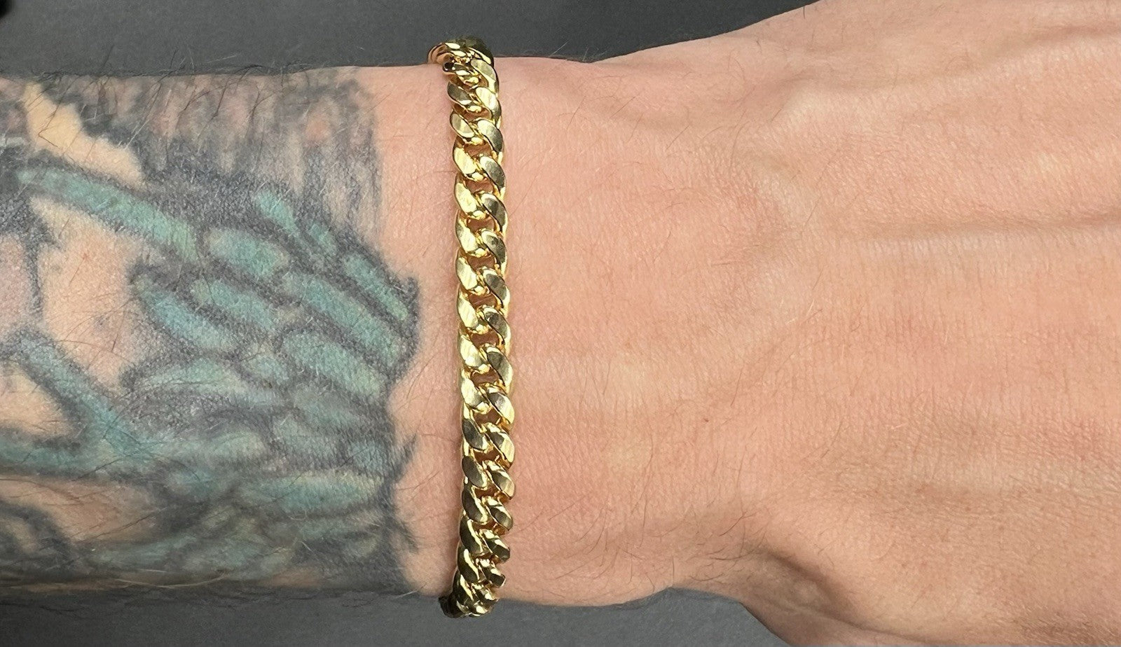 8” 14K Hollow Yellow Gold Miami Cuban Bracelet | 7.64g | 5.3mm | Italy | Lobster