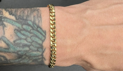 8” 14K Hollow Yellow Gold Miami Cuban Bracelet | 7.64g | 5.3mm | Italy | Lobster