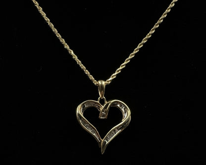 .81” x .86” 10K Semi-Solid Yellow Gold Natural Diamond Heart Pendant | 2.63g |
