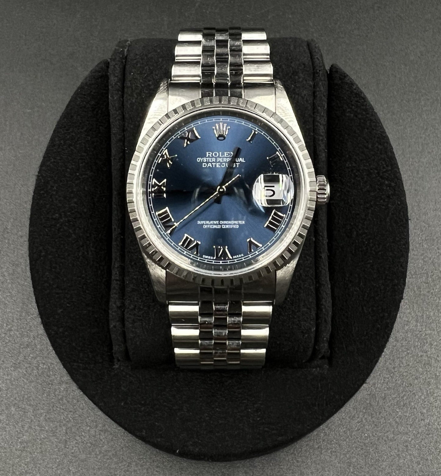 Rolex Datejust 36 16220 Blue Roman Dial Engine Turned Bezel Jubilee Watch 1999