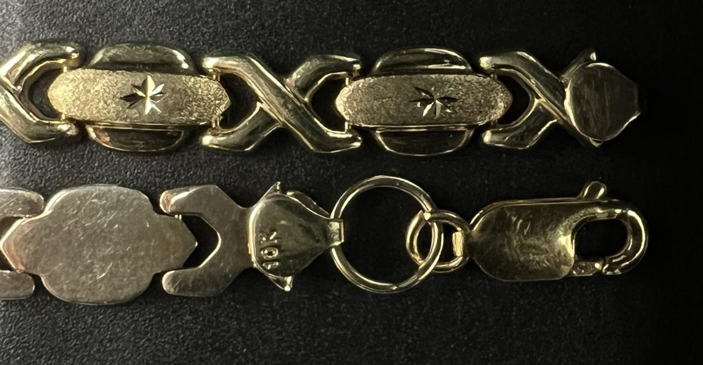 7.25” 10K Hollow Yellow Gold XO Bracelet | 7.49g | 7.2MM | Lobster Clasp |