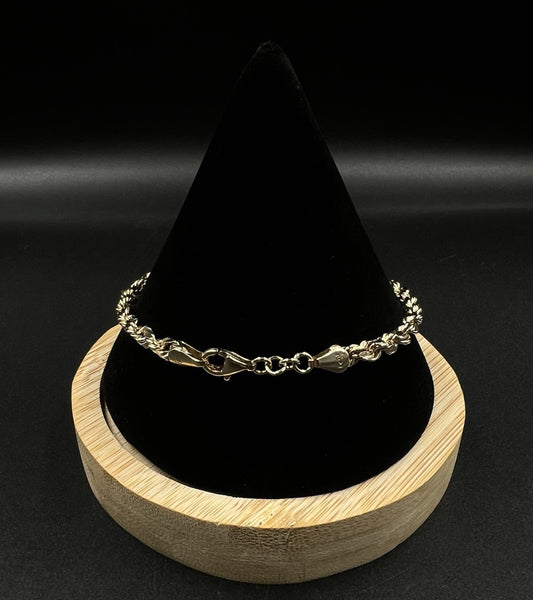 8.25” 10K Hollow Yellow Gold Diamond Cut Rope Bracelet | 4.96g | 4.5MM | Lobster