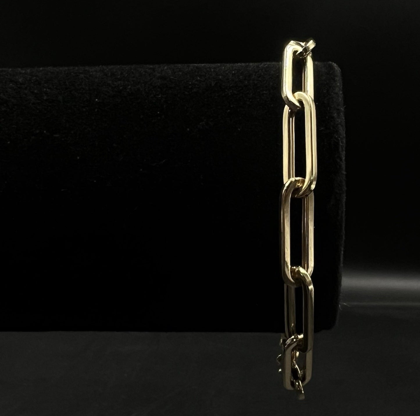 7.75” 14K Hollow Yellow Gold Paper Clip Bracelet | 5.42g | 5.8mm | Lobster Clasp
