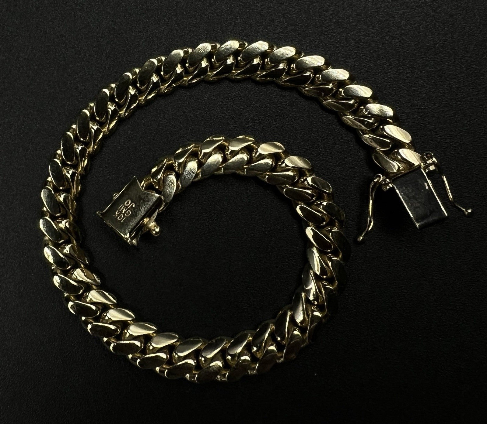 7.75” 10K Solid Yellow Gold Miami Cuban Bracelet | 27.57g | 6.8mm | Box Clasp |