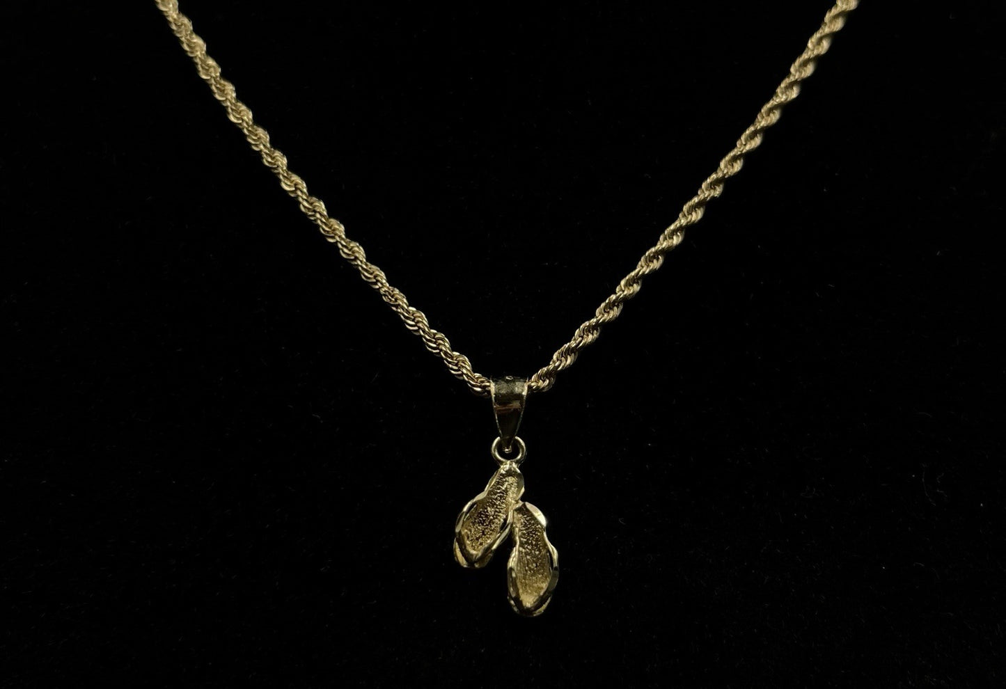 .4” x .8” 14K Solid Yellow Gold Diamond Cut Flip Flop Pendant .98g | 3.5MM Bail