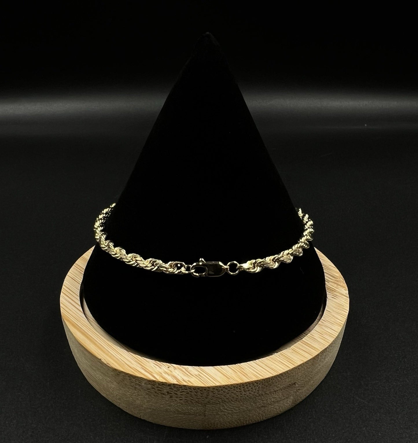 8” 10K Semi-Solid Yellow Gold Diamond Cut Rope Bracelet | 9.16g | 3.8MM Lobster