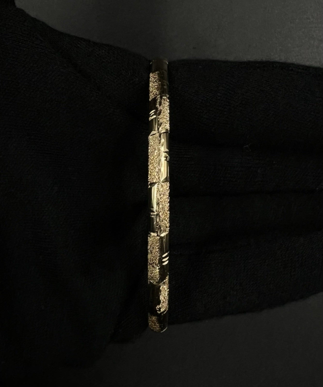 7.25” 14K Hollow Yellow Gold Diamond Cut Bangle Bracelet | 5.70g | 4.7MM | Box |