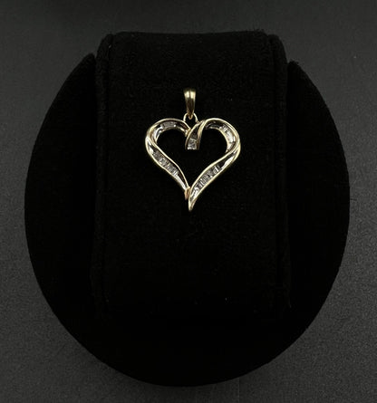 .81” x .86” 10K Semi-Solid Yellow Gold Natural Diamond Heart Pendant | 2.63g |