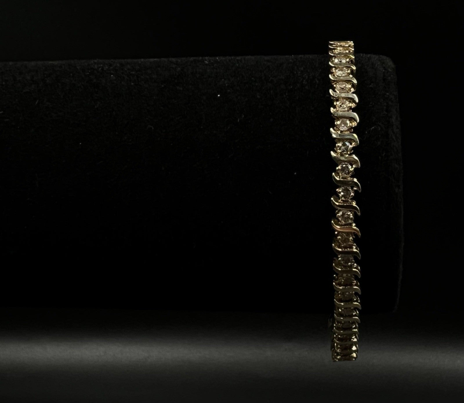 7.25” 14K Yellow Gold Natural Diamond Tennis Bracelet | 9.42g | ~1.5ct | 4.5MM |