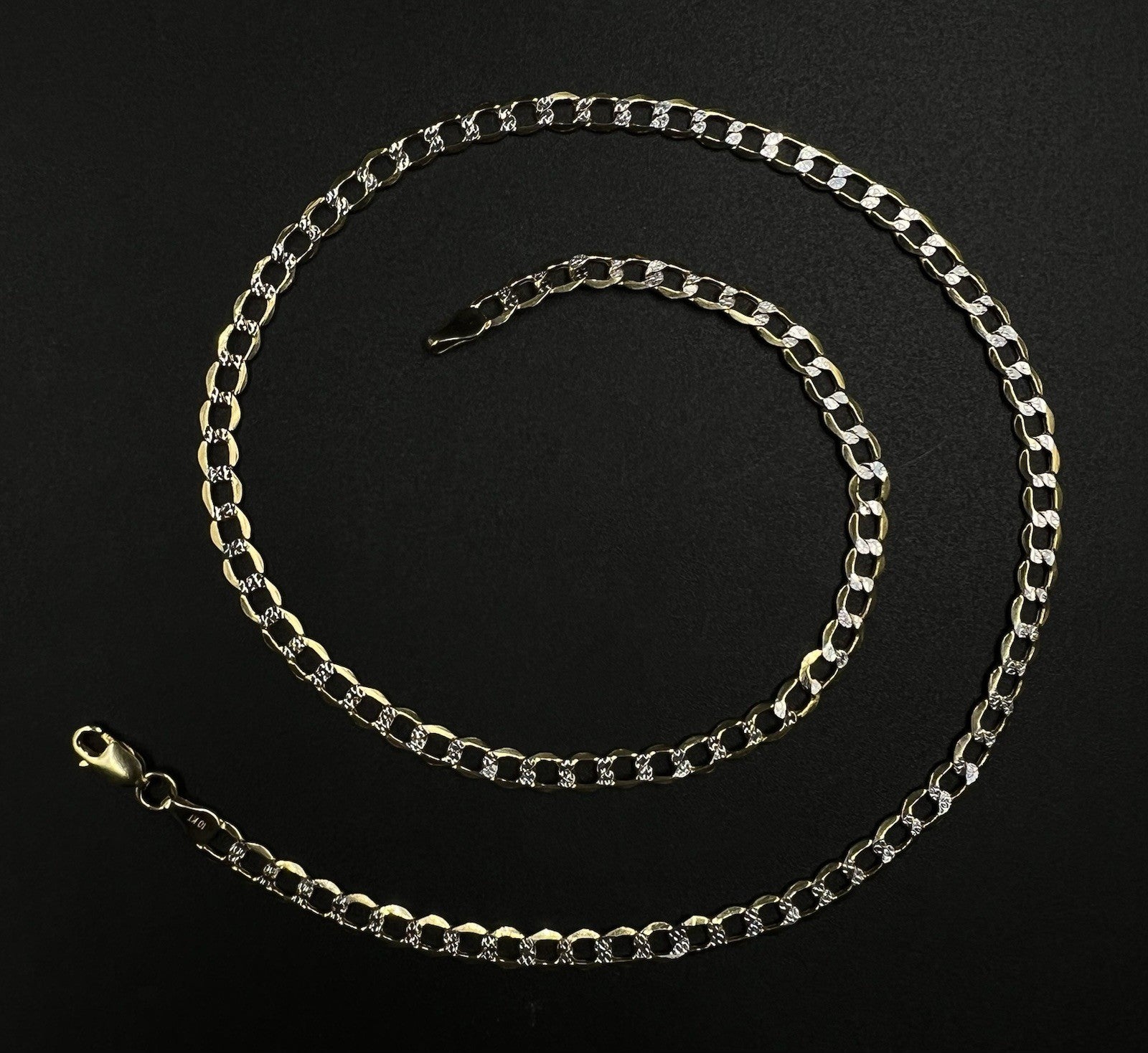 18” 10K Hollow Yellow Gold Diamond Cut Cuban Chain | 5.53g | 4.5MM Lobster Clasp