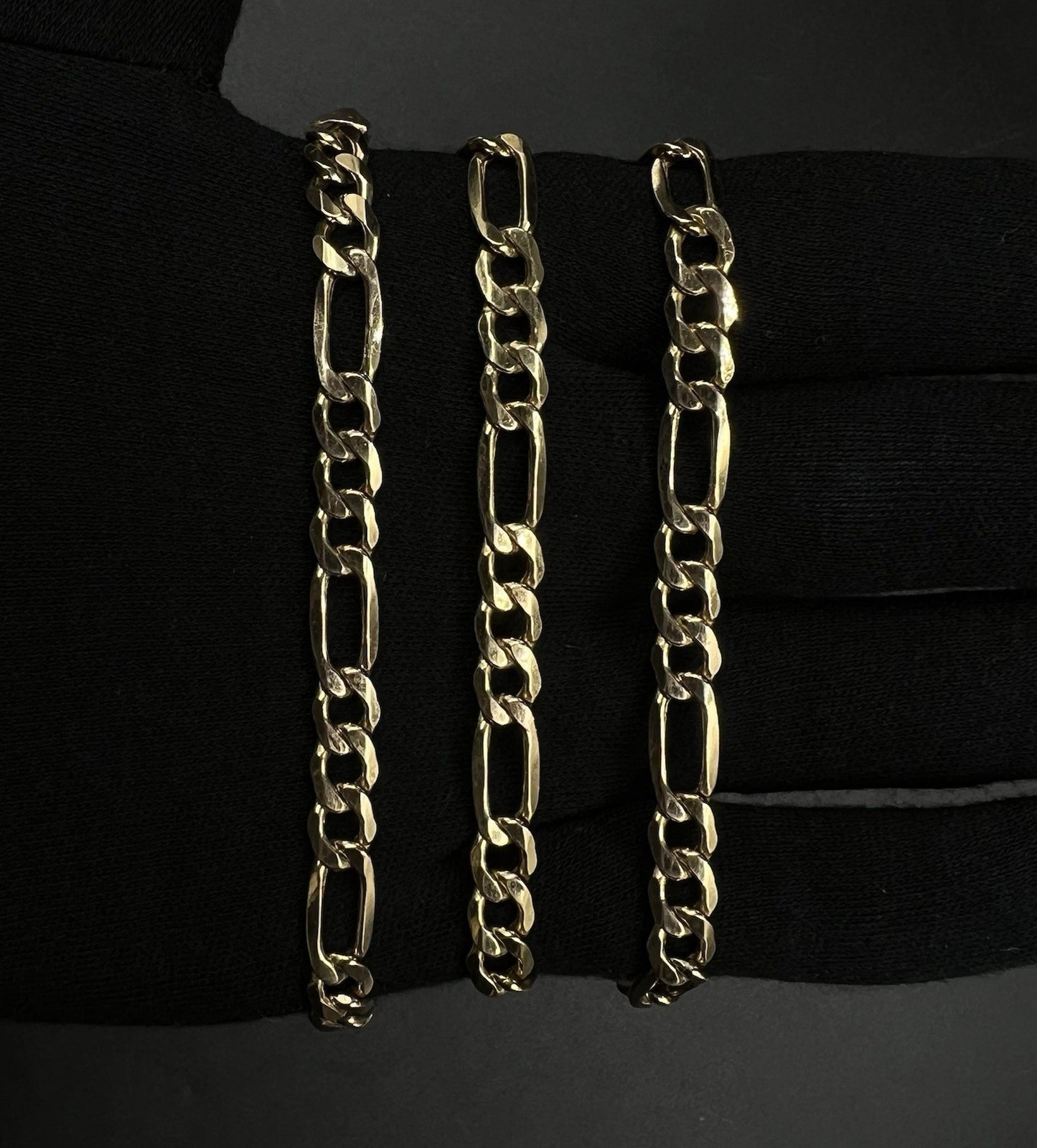 22.5” 10K Semi-Solid Yellow Gold Diamond Cut Figaro Chain | 15.26g | 6.8MM Italy