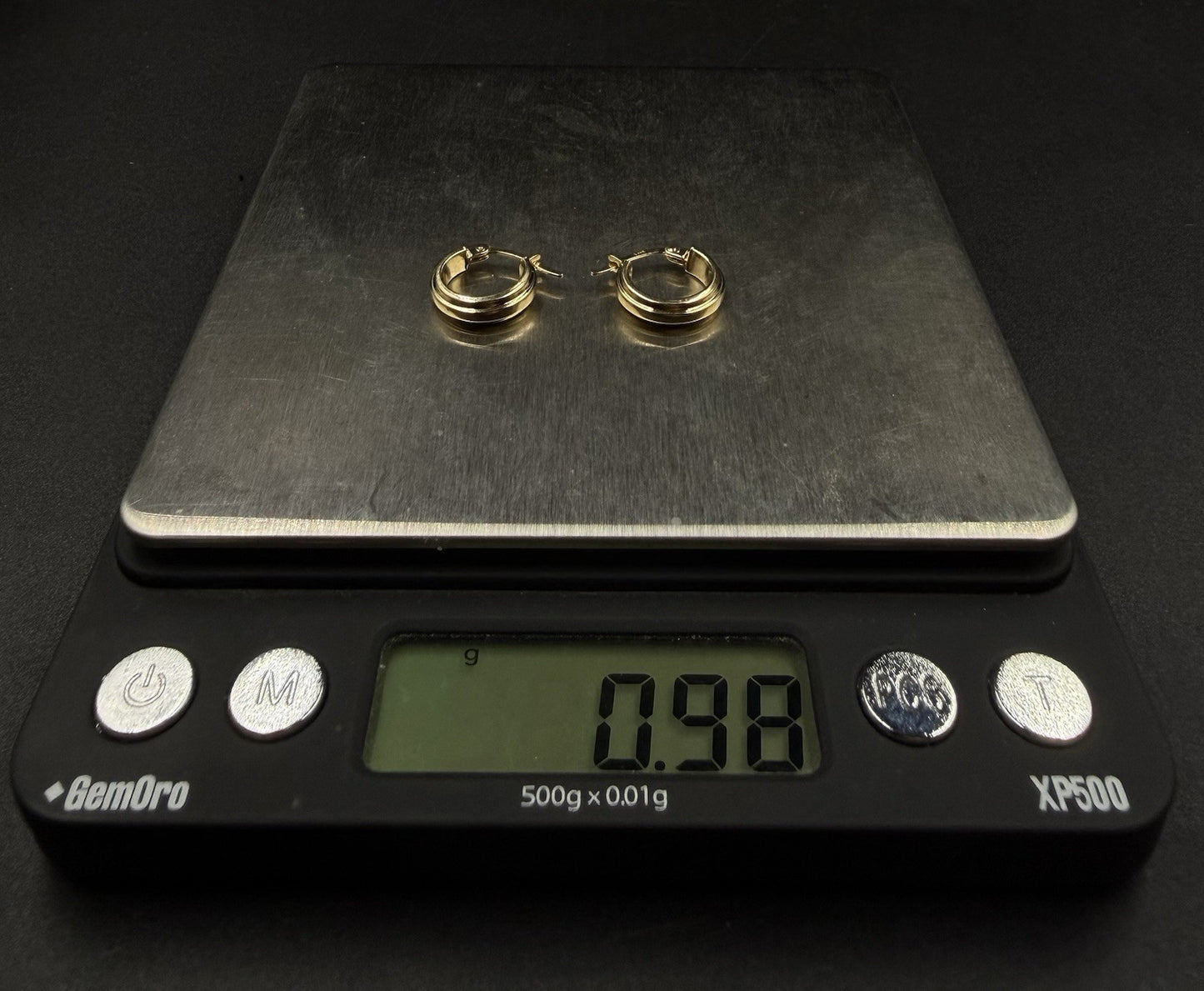 0.53” 14k Hollow Yellow Gold - Huggie Hoop Earrings | 0.98g | 0.15” Thick |