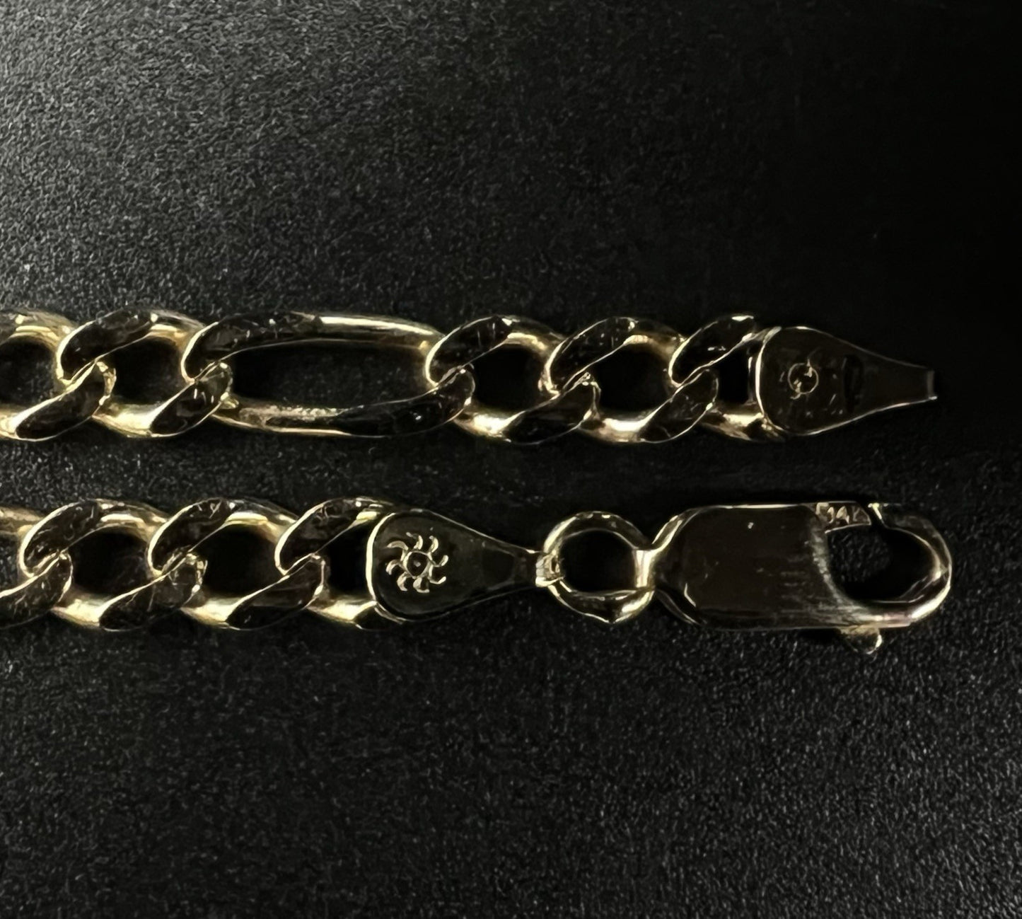 8.5” 14K Solid Yellow Gold Figaro Bracelet | 11.67g | 5.6mm | Italy | Lobster |