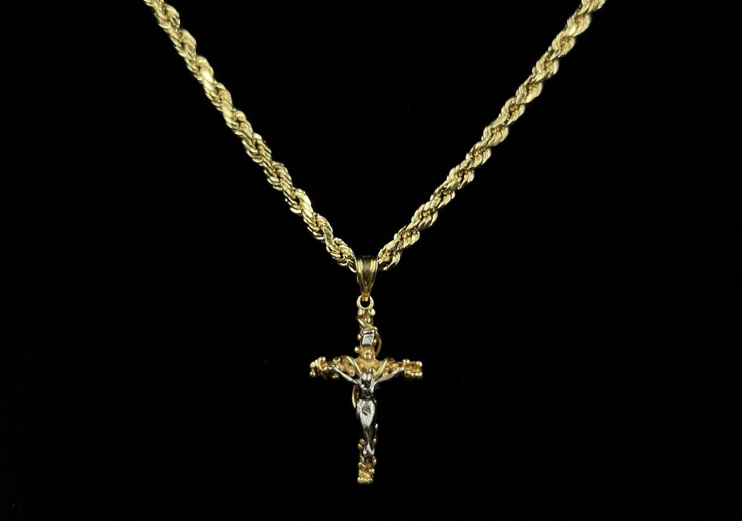 .7” x 1.4” 14K Solid Two-Tone Gold Fancy Crucifix Pendant | 3.07g | 3.6mm Bail |