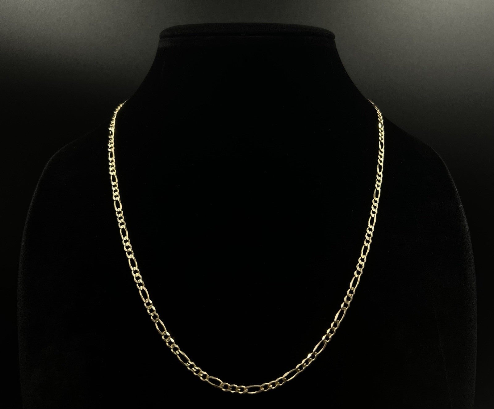 21.75” 14K Solid Yellow Gold Diamond Cut Figaro Chain | 9.04g | 3.2mm | Italy |