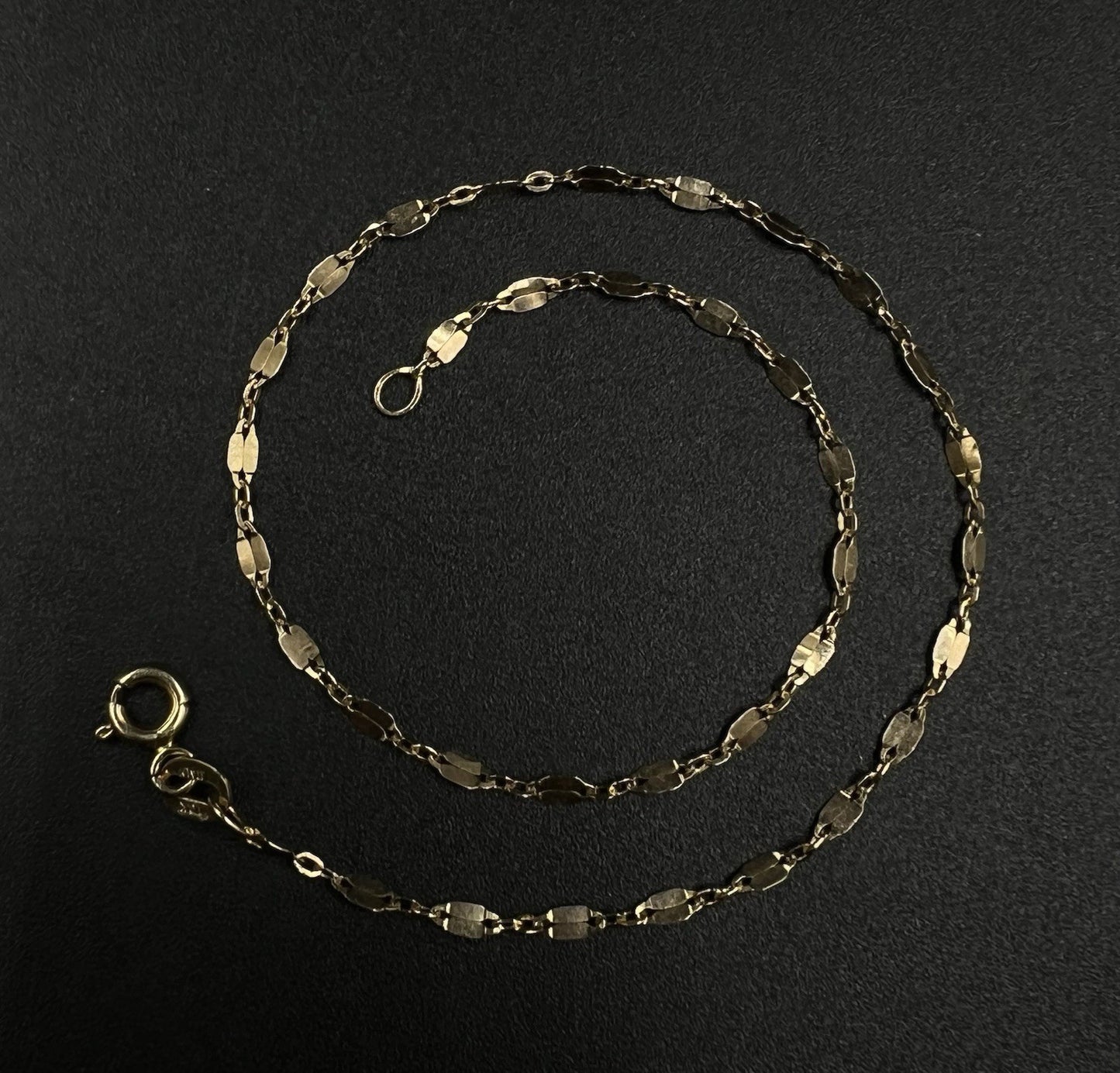 9.75” 10K Hollow Yellow Gold Fancy Link Anklet | .89g | 1.9MM | Italy | Lobster