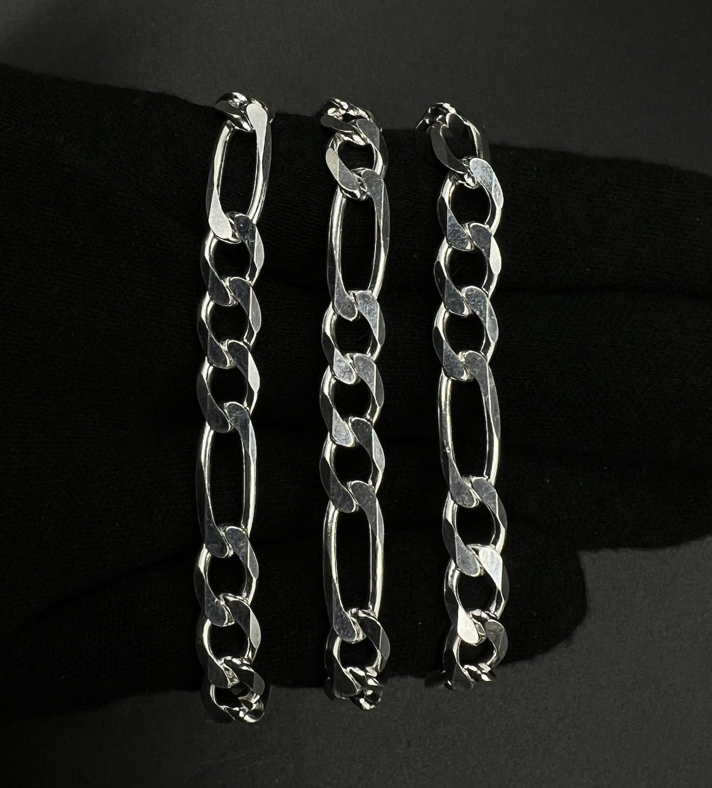 22” 925 Solid Sterling Silver Diamond Cut Figaro Chain | 44.85g | 8MM | Italy |