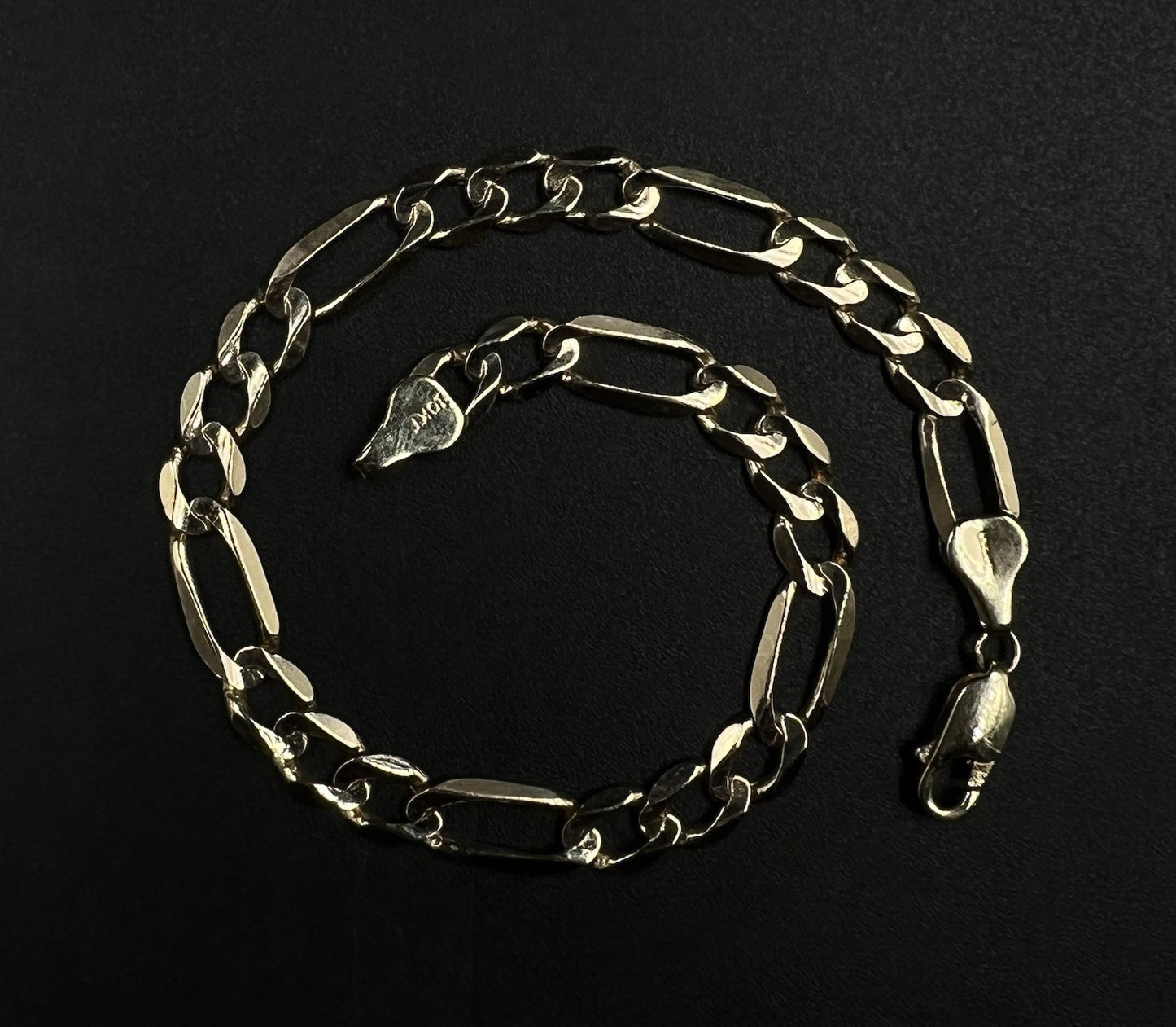 8” 10K Semi-Solid Yellow Gold Diamond Cut Figaro Bracelet 6.91g | 6mm Lobster |