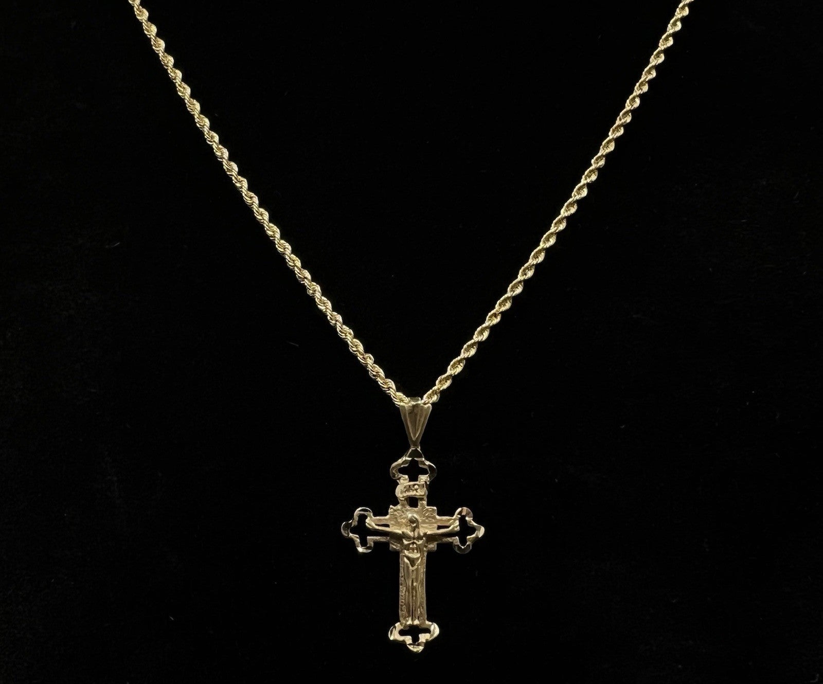 .6” x 1.05” 14K Solid Yellow Gold Diamond Cut Crucifix Pendant 1.08g 2.8mm Bail