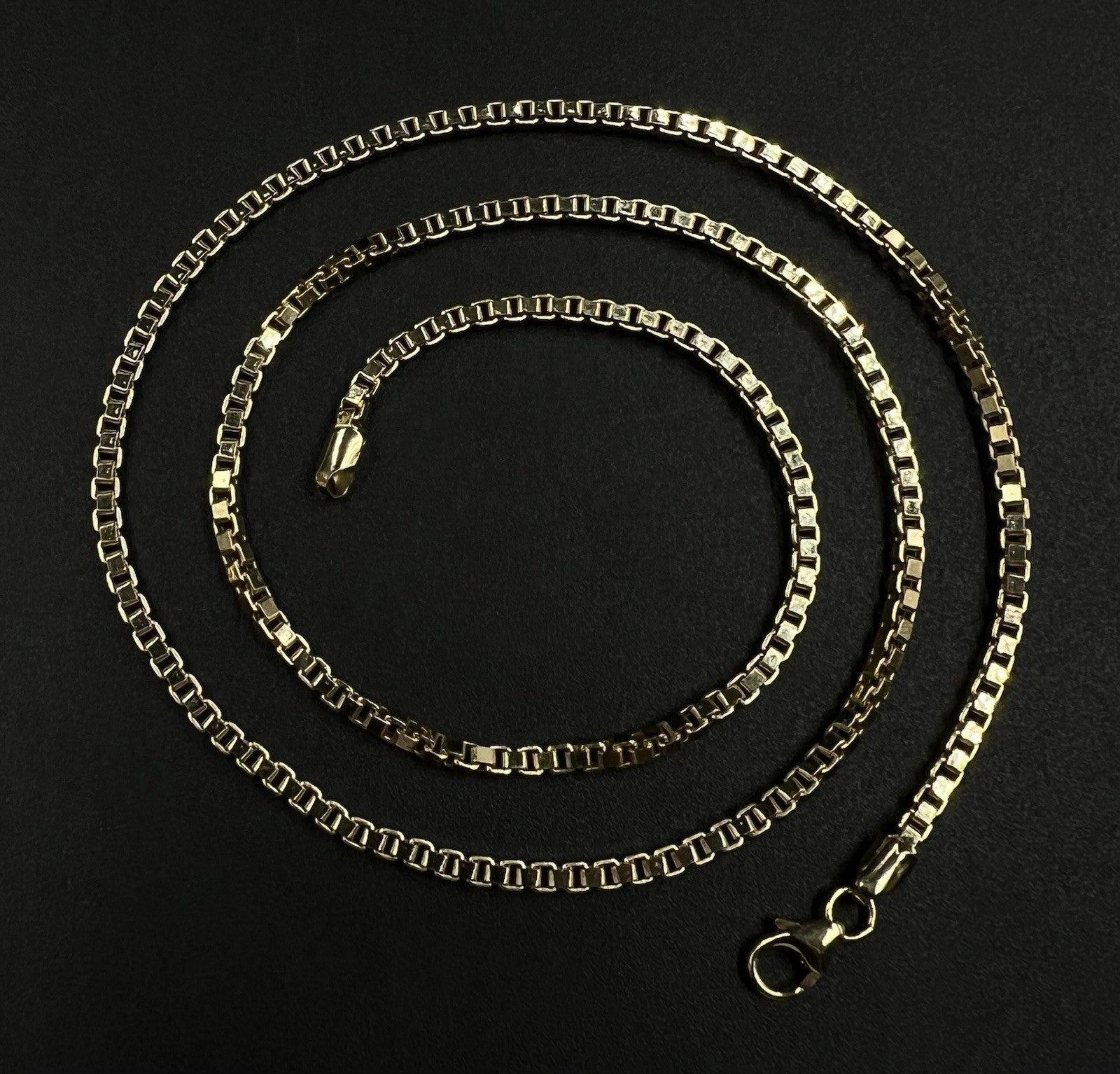 18” 14K Semi-Solid Yellow Gold Box Chain | 6.62g | 2.4mm | Italy | Lobster |