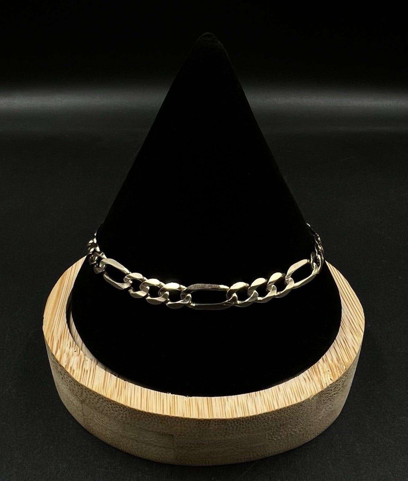 8” 10K Semi-Solid Yellow Gold Diamond Cut Figaro Bracelet 6.91g | 6mm Lobster |