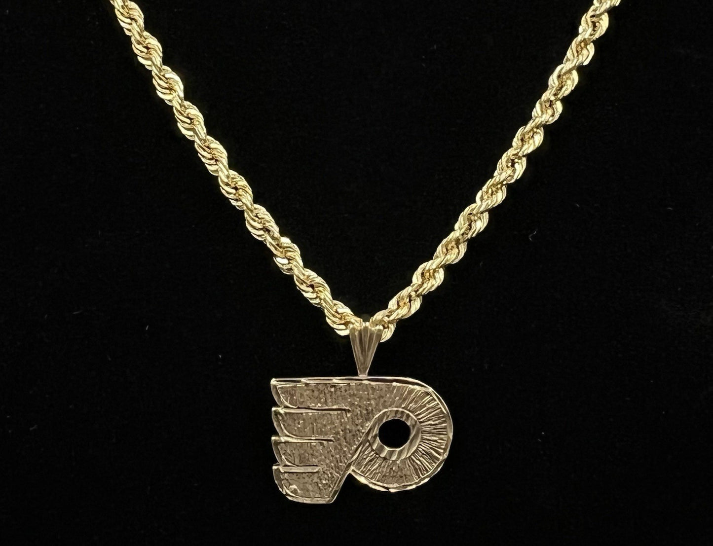 .77” x .76” 14K Solid Yellow Gold Diamond Cut Flyers Pendant 1.89g | 4MM Bail MA