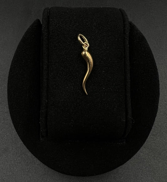 .23” x 1.18” 14K Hollow Yellow Gold Italian Horn Pendant 1.06g | 3 x 5mm Bail |